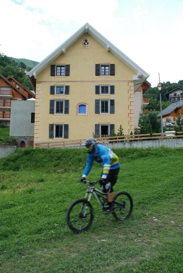 Chez Le Marquis Du Pontet Apartamento Valloire Exterior foto